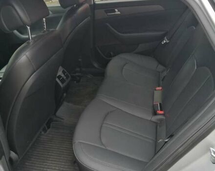 Хендай Соната 2015 в Чернигове на Automoto.ua Серый Хендай Соната, объемом двигателя 2 л и пробегом 253 тыс. км за 10000 $, фото 4 на Automoto.ua