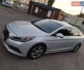 Серый Хендай Соната, объемом двигателя 2 л и пробегом 135 тыс. км за 14100 $, фото 1 на Automoto.ua