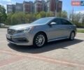 Серый Хендай Соната, объемом двигателя 2.36 л и пробегом 100 тыс. км за 9500 $, фото 1 на Automoto.ua