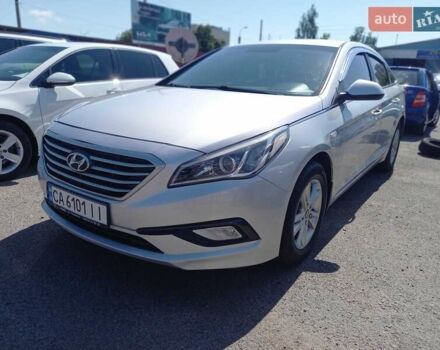 Серый Хендай Соната, объемом двигателя 2 л и пробегом 231 тыс. км за 9100 $, фото 1 на Automoto.ua