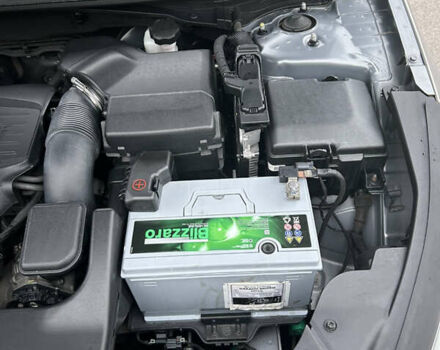 Сірий Хендай Соната, об'ємом двигуна 2 л та пробігом 174 тис. км за 11700 $, фото 12 на Automoto.ua