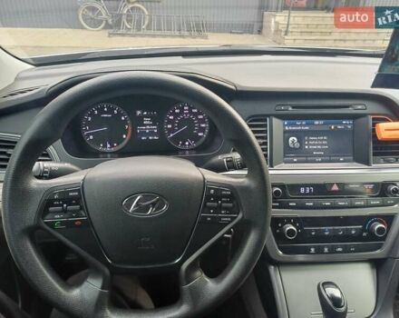Хендай Соната 2015 у Золотоноше на Automoto.ua Сірий Хендай Соната, об'ємом двигуна 2.36 л та пробігом 90 тис. км за 11300 $, фото 23 на Automoto.ua