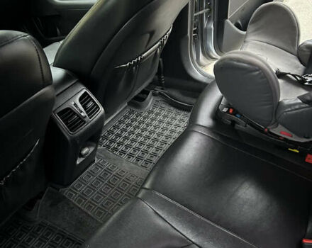 Сірий Хендай Соната, об'ємом двигуна 2 л та пробігом 174 тис. км за 11700 $, фото 19 на Automoto.ua