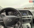 Серый Хендай Соната, объемом двигателя 2 л и пробегом 114 тыс. км за 13900 $, фото 11 на Automoto.ua