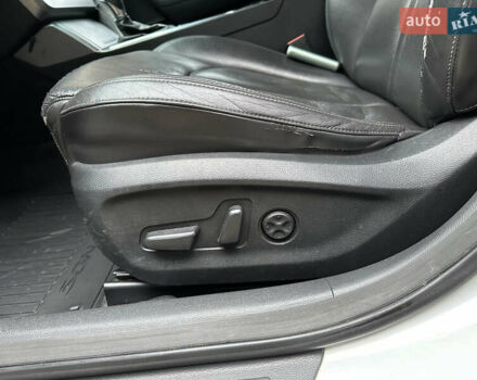 Серый Хендай Соната, объемом двигателя 2 л и пробегом 264 тыс. км за 7999 $, фото 9 на Automoto.ua