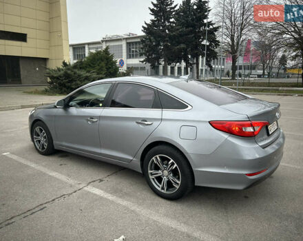 Сірий Хендай Соната, об'ємом двигуна 2 л та пробігом 174 тис. км за 11700 $, фото 7 на Automoto.ua