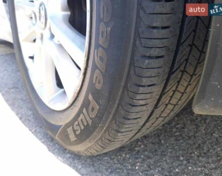 Серый Хендай Соната, объемом двигателя 2 л и пробегом 231 тыс. км за 9100 $, фото 8 на Automoto.ua