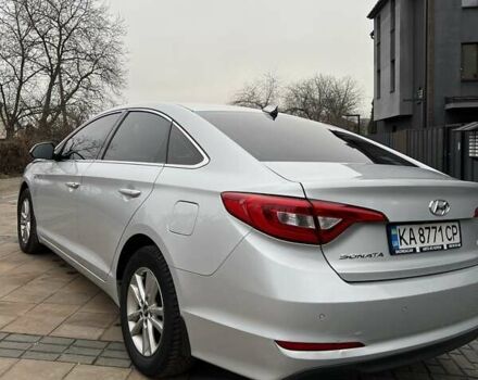 Серый Хендай Соната, объемом двигателя 2 л и пробегом 405 тыс. км за 7999 $, фото 2 на Automoto.ua
