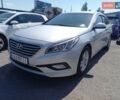 Сірий Хендай Соната, об'ємом двигуна 2 л та пробігом 231 тис. км за 9500 $, фото 1 на Automoto.ua