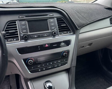 Хендай Соната 2015 в Киеве на Automoto.ua Серый Хендай Соната, объемом двигателя 2.36 л и пробегом 160 тыс. км за 10000 $, фото 15 на Automoto.ua