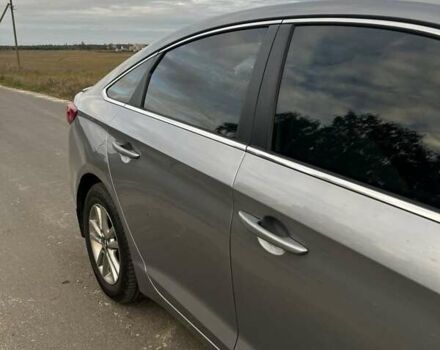 Сірий Хендай Соната, об'ємом двигуна 2.4 л та пробігом 184 тис. км за 10700 $, фото 47 на Automoto.ua