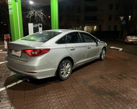 Серый Хендай Соната, объемом двигателя 2 л и пробегом 502 тыс. км за 6999 $, фото 2 на Automoto.ua