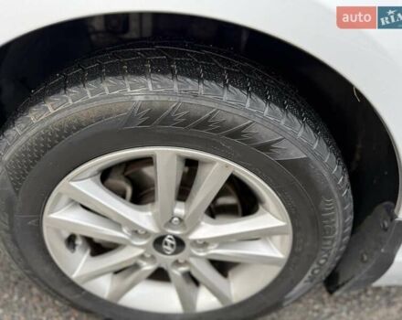 Сірий Хендай Соната, об'ємом двигуна 2 л та пробігом 275 тис. км за 8400 $, фото 34 на Automoto.ua