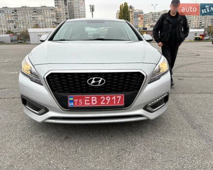 Хендай Соната 2015 в Харькове на Automoto.ua Серый Хендай Соната, объемом двигателя 2 л и пробегом 114 тыс. км за 14200 $, фото 25 на Automoto.ua