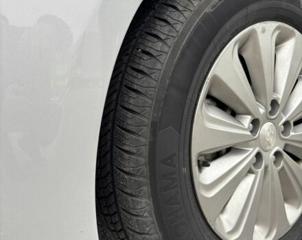 Сірий Хендай Соната, об'ємом двигуна 2 л та пробігом 114 тис. км за 14200 $, фото 23 на Automoto.ua