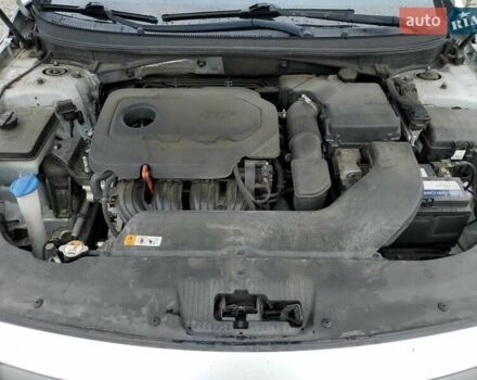 Сірий Хендай Соната, об'ємом двигуна 2.36 л та пробігом 70 тис. км за 1600 $, фото 10 на Automoto.ua