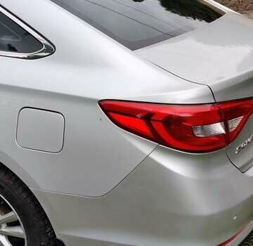 Сірий Хендай Соната, об'ємом двигуна 2 л та пробігом 186 тис. км за 10500 $, фото 10 на Automoto.ua