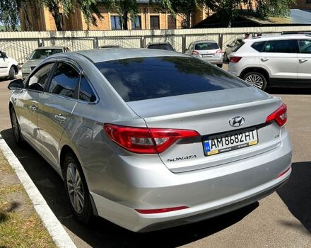 Серый Хендай Соната, объемом двигателя 2 л и пробегом 330 тыс. км за 9500 $, фото 1 на Automoto.ua