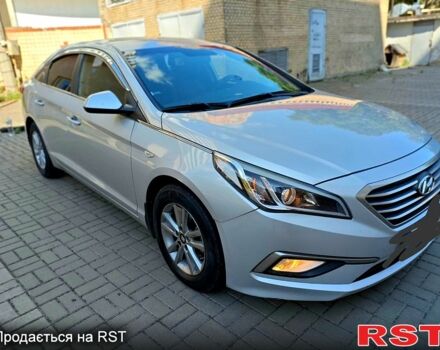 Сірий Хендай Соната, об'ємом двигуна 2 л та пробігом 400 тис. км за 10000 $, фото 1 на Automoto.ua