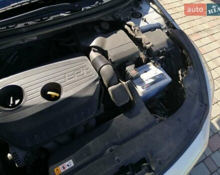 Сірий Хендай Соната, об'ємом двигуна 2 л та пробігом 335 тис. км за 9200 $, фото 4 на Automoto.ua