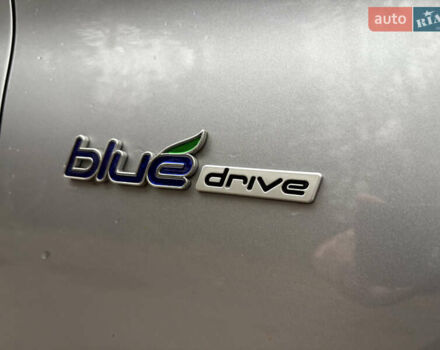 Сірий Хендай Соната, об'ємом двигуна 2 л та пробігом 200 тис. км за 13900 $, фото 24 на Automoto.ua