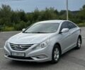 Серый Хендай Соната, объемом двигателя 2 л и пробегом 400 тыс. км за 5000 $, фото 1 на Automoto.ua
