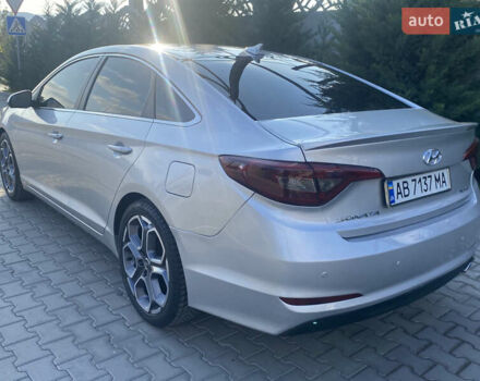 Хендай Соната 2015 в Могилев-Подольском на Automoto.ua Серый Хендай Соната, объемом двигателя 2.36 л и пробегом 200 тыс. км за 8999 $, фото 15 на Automoto.ua