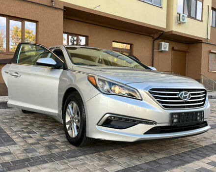 Серый Хендай Соната, объемом двигателя 2.36 л и пробегом 130 тыс. км за 10200 $, фото 2 на Automoto.ua