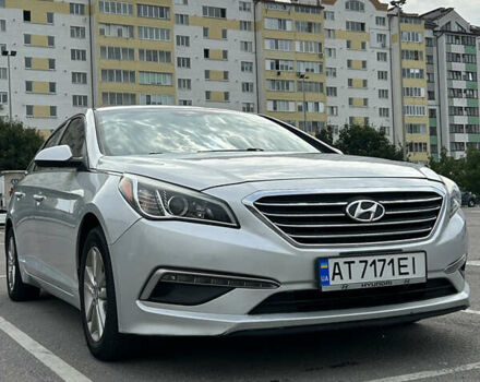 Сірий Хендай Соната, об'ємом двигуна 2.36 л та пробігом 170 тис. км за 9999 $, фото 1 на Automoto.ua