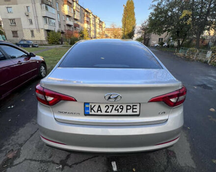 Хендай Соната 2015 в Киеве на Automoto.ua Серый Хендай Соната, объемом двигателя 2 л и пробегом 498 тыс. км за 8600 $, фото 2 на Automoto.ua