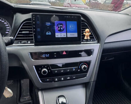 Сірий Хендай Соната, об'ємом двигуна 2 л та пробігом 169 тис. км за 11300 $, фото 21 на Automoto.ua