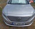 Серый Хендай Соната, объемом двигателя 2 л и пробегом 126 тыс. км за 10300 $, фото 1 на Automoto.ua