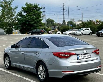 Серый Хендай Соната, объемом двигателя 2 л и пробегом 189 тыс. км за 11500 $, фото 7 на Automoto.ua