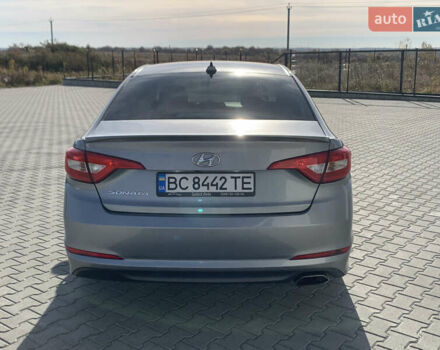 Серый Хендай Соната, объемом двигателя 2.36 л и пробегом 40 тыс. км за 11800 $, фото 8 на Automoto.ua