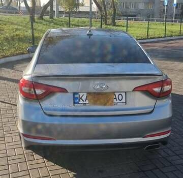 Хендай Соната 2015 в Киеве на Automoto.ua Серый Хендай Соната, объемом двигателя 2.36 л и пробегом 125 тыс. км за 10700 $, фото 2 на Automoto.ua