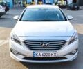 Сірий Хендай Соната, об'ємом двигуна 2 л та пробігом 195 тис. км за 12500 $, фото 1 на Automoto.ua
