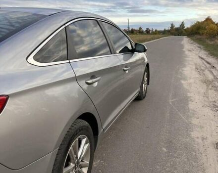 Сірий Хендай Соната, об'ємом двигуна 2.4 л та пробігом 184 тис. км за 10700 $, фото 20 на Automoto.ua