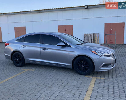 Серый Хендай Соната, объемом двигателя 2.36 л и пробегом 40 тыс. км за 10700 $, фото 3 на Automoto.ua