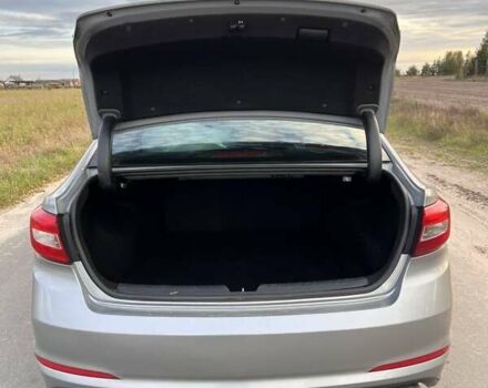 Сірий Хендай Соната, об'ємом двигуна 2.4 л та пробігом 184 тис. км за 10700 $, фото 19 на Automoto.ua