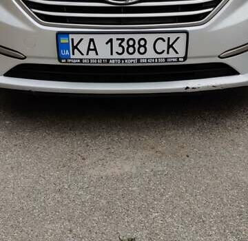 Сірий Хендай Соната, об'ємом двигуна 2 л та пробігом 186 тис. км за 10500 $, фото 5 на Automoto.ua