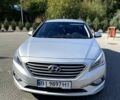 Сірий Хендай Соната, об'ємом двигуна 2 л та пробігом 335 тис. км за 9200 $, фото 1 на Automoto.ua