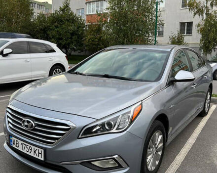 Серый Хендай Соната, объемом двигателя 2 л и пробегом 240 тыс. км за 9950 $, фото 2 на Automoto.ua