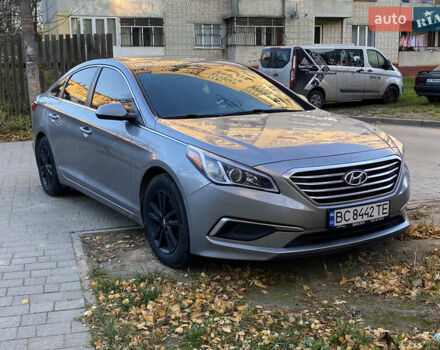 Серый Хендай Соната, объемом двигателя 2.36 л и пробегом 40 тыс. км за 10700 $, фото 8 на Automoto.ua