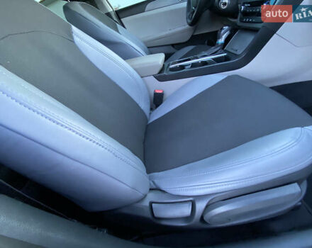 Серый Хендай Соната, объемом двигателя 2.36 л и пробегом 40 тыс. км за 10700 $, фото 32 на Automoto.ua