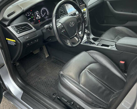 Сірий Хендай Соната, об'ємом двигуна 2 л та пробігом 174 тис. км за 11700 $, фото 16 на Automoto.ua