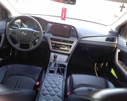 Сірий Хендай Соната, об'ємом двигуна 2 л та пробігом 231 тис. км за 9100 $, фото 15 на Automoto.ua