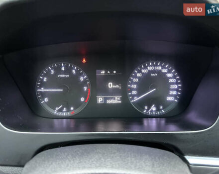 Серый Хендай Соната, объемом двигателя 2 л и пробегом 264 тыс. км за 7999 $, фото 11 на Automoto.ua