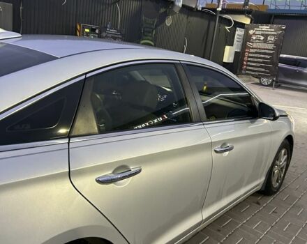 Серый Хендай Соната, объемом двигателя 1.6 л и пробегом 3 тыс. км за 10500 $, фото 1 на Automoto.ua