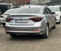 Сірий Хендай Соната, об'ємом двигуна 2.4 л та пробігом 187 тис. км за 11000 $, фото 6 на Automoto.ua