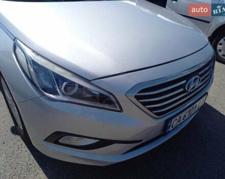 Сірий Хендай Соната, об'ємом двигуна 2 л та пробігом 231 тис. км за 8900 $, фото 2 на Automoto.ua